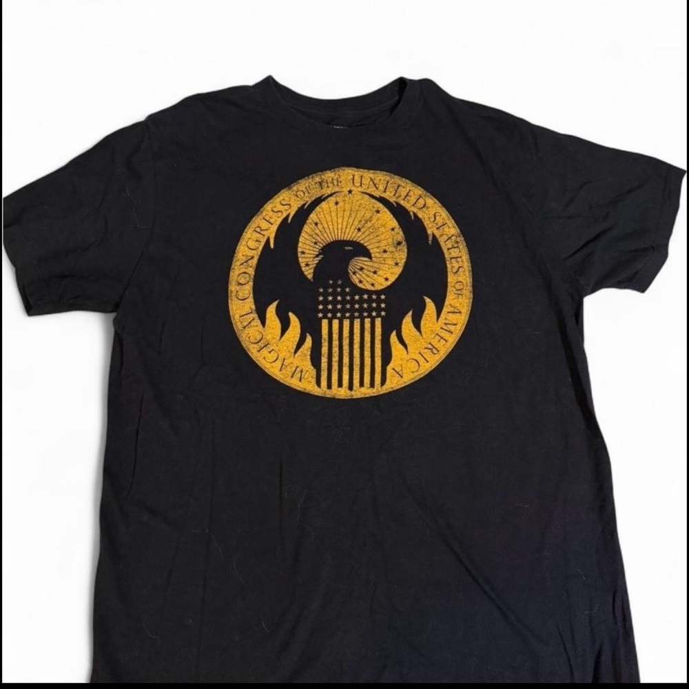 Fantastic Beasts MACUSA Tshirt size large